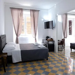 tacito-23-suites.it-romehotels.com/