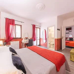 room-in-bb-family-room-in-history-house.it-romehotels.com/