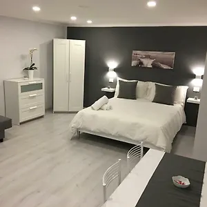 the-lux-bb-napoli-mergellina.hotels-amalfi.com/